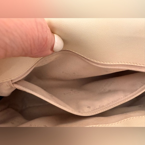 Kate Spade Elegant Cream Quilted Shoulder Bag - Picture 12 of 14
